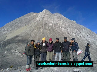 merapi climbing merapi volcano climbers