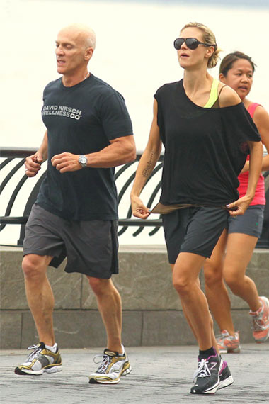 2019 year looks- Trainers celebrity 2019 year for women- Trainers celebrity