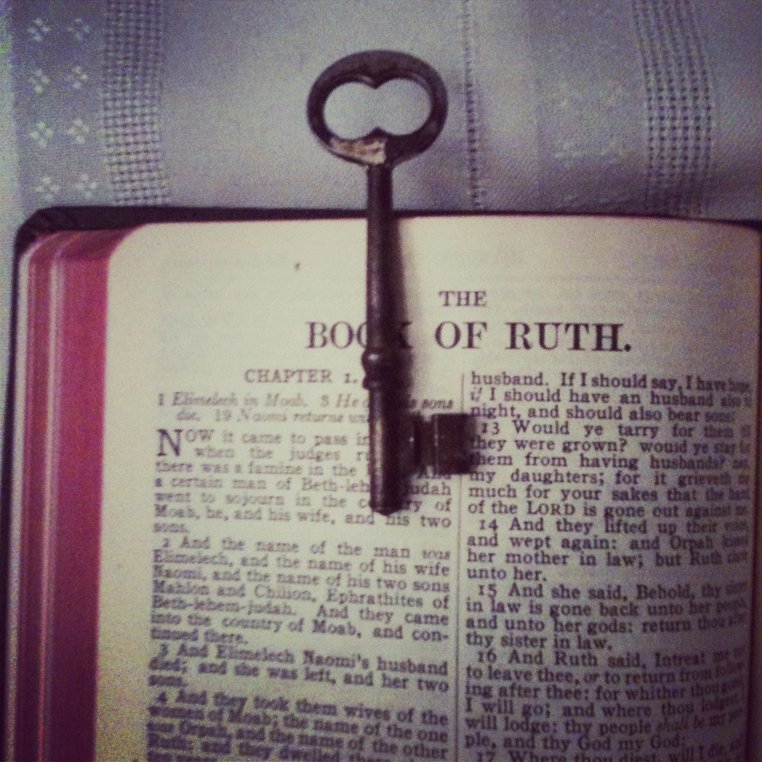 NEW ENGLAND FOLKLORE Fortune Telling with a Key