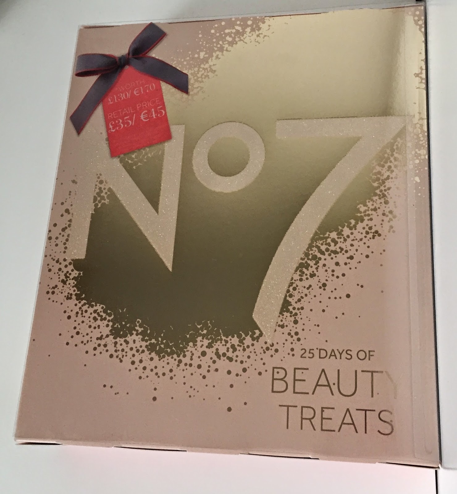 Boots No7 Beauty Advent Calendar 2014 boots-no7-beauty-advent-calendar-2014