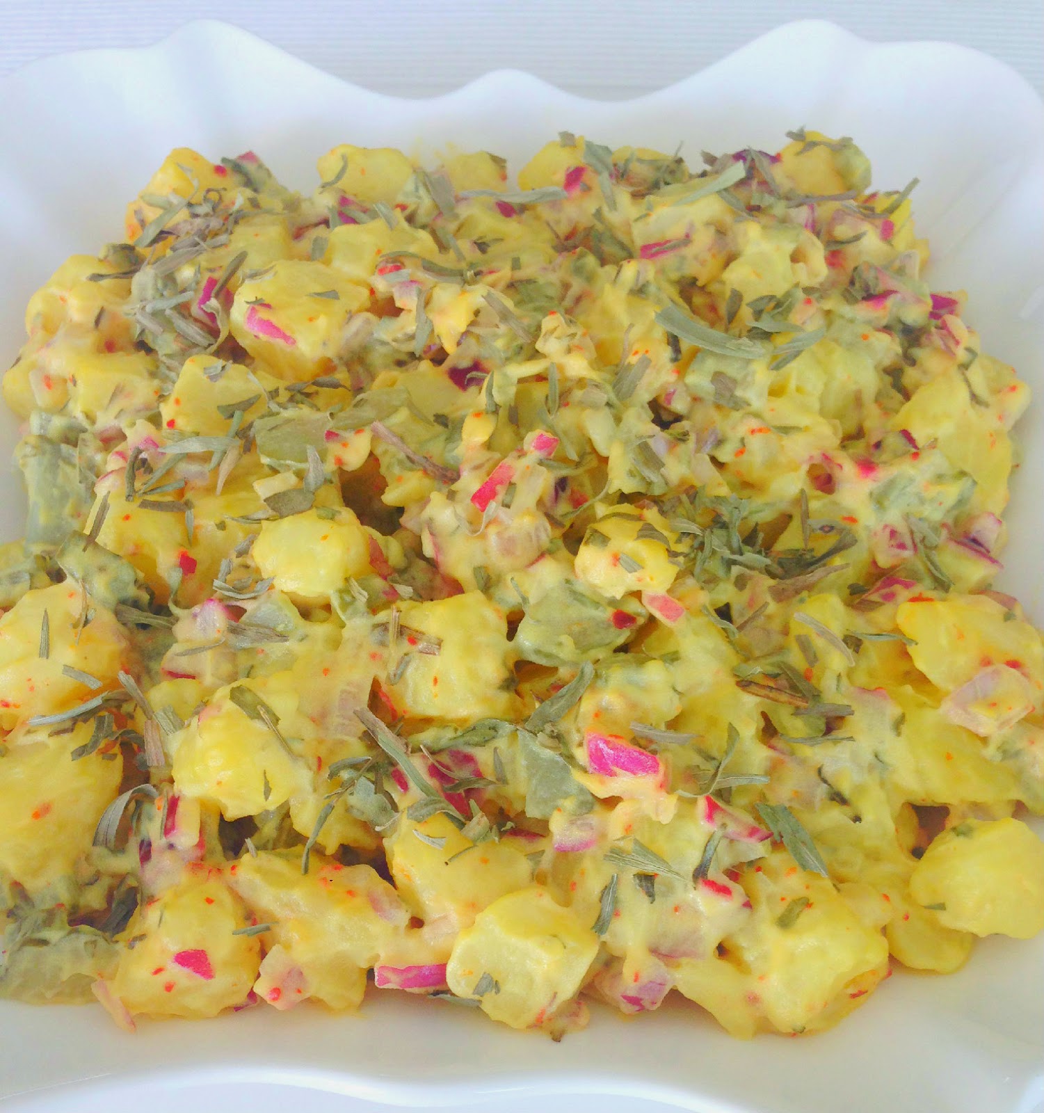 Tarhun Otlu Patates Salatası Tarhun Otlu Patates Salatası