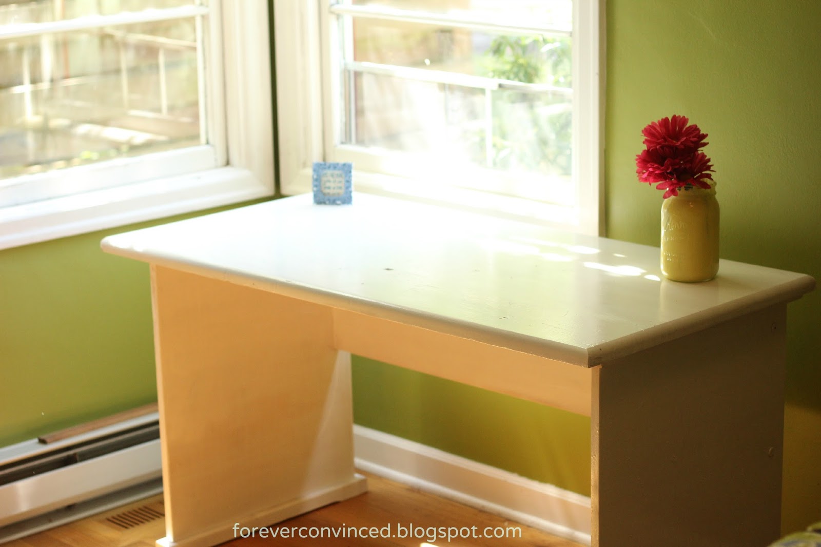 Forever Convinced Summer of something new DIY spray painted desk {so