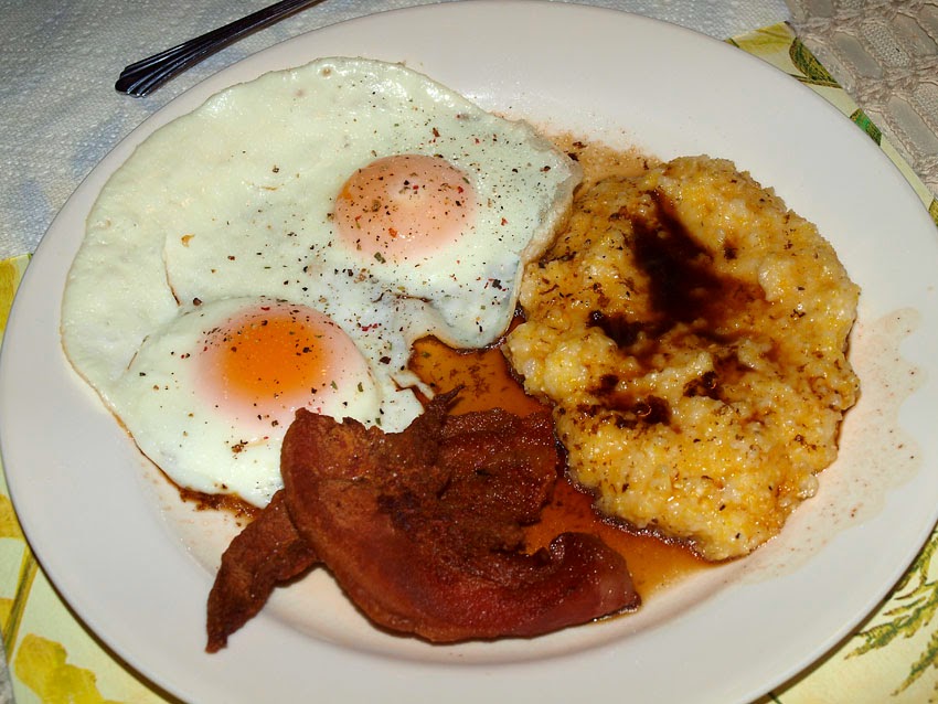 Pellet Smoker Cooking Jowl Bacon, Grits, Red Eye Gravy and Eggs