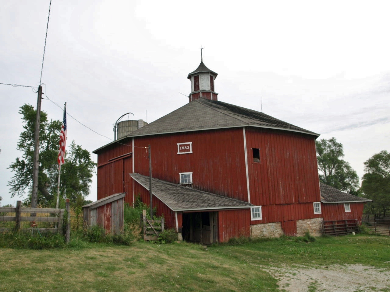 Go Poverty Flats 2012 Iowa Barn Tour
