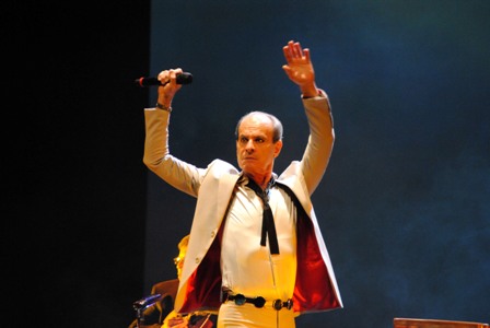 Teatro Guaíra recebe neste sábado o cantor uruguaio Jorge Drexler - Massa  News