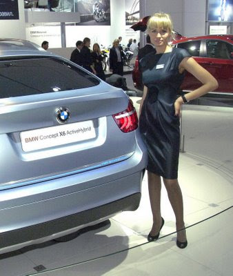 Moscow auto show girls pictures
