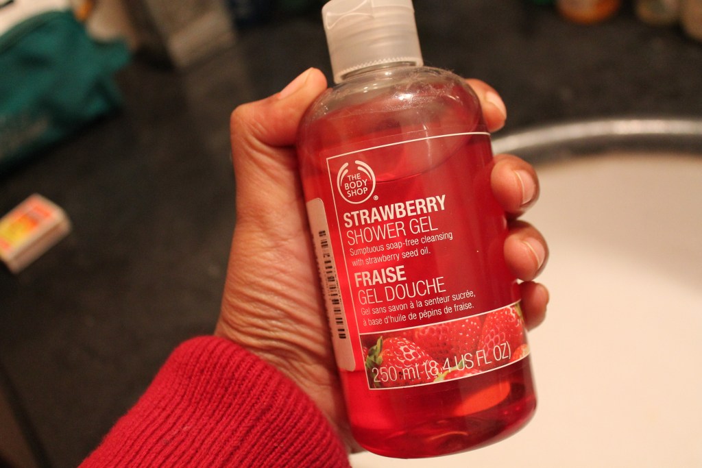 DESI by NATURE The Body Shop Strawberry Shower Gel Review