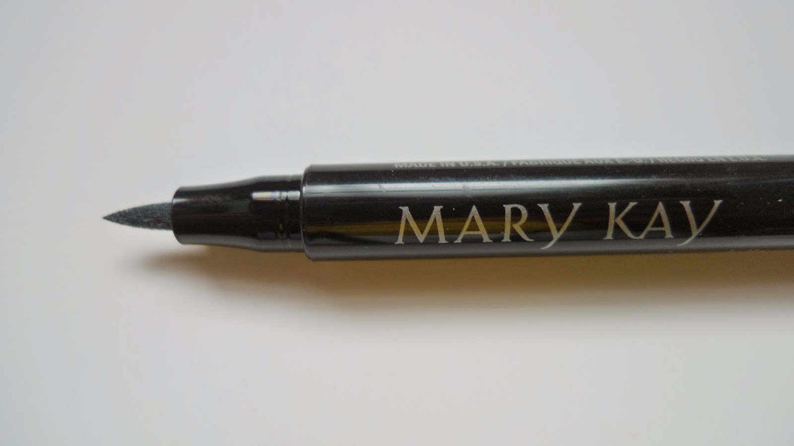 Review and swatch Mary Kay liquid eyeliner pen in black Beauty