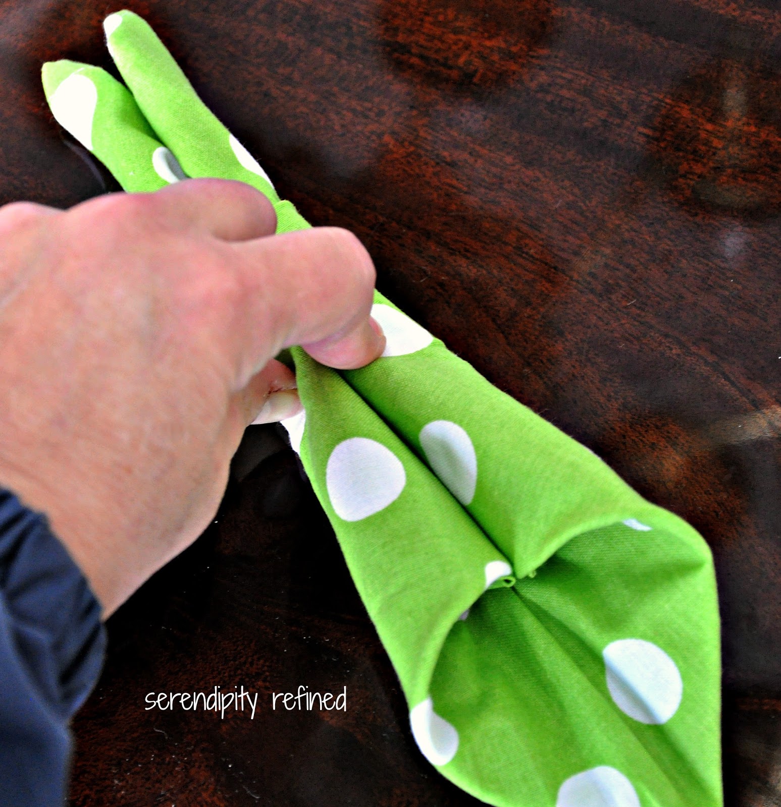 Serendipity Refined Blog Easter Bunny Napkin Fold {Tutorial}