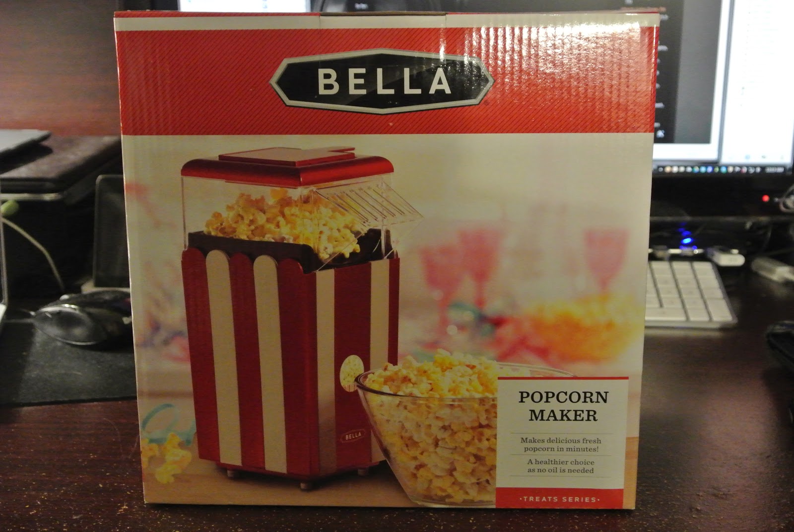 And Angus Was All Like / iAngus Bella Popcorn Maker