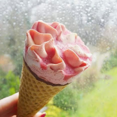Tesco Free-From Strawberry and Vanilla Cones