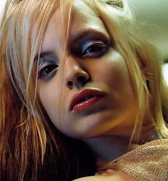 mena suvari 1