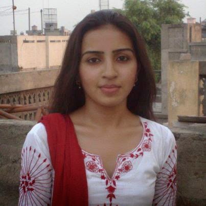 Dazzling Pakistani Girls Dazzling Pakistani Girls