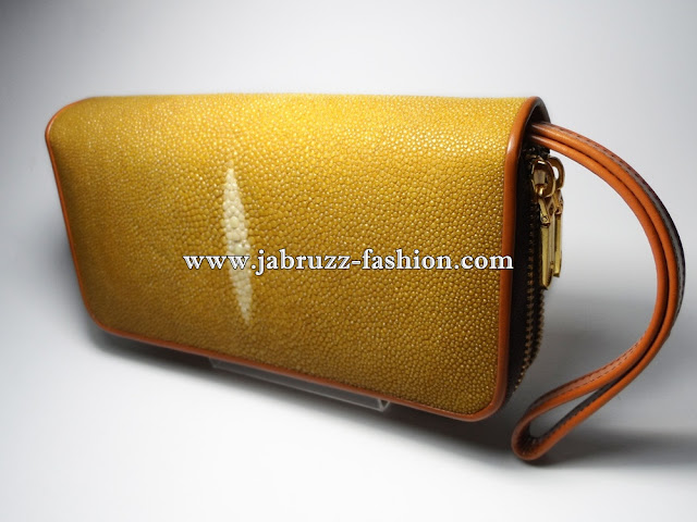 Jual Dompet Wanita Kulit Pari Eksklusif - Warna Emas Jual Dompet Wanita Kulit Pari Eksklusif - Warna Emas