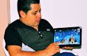 Jose Luis Avila Herrera y su Tablet Motorola Xoom