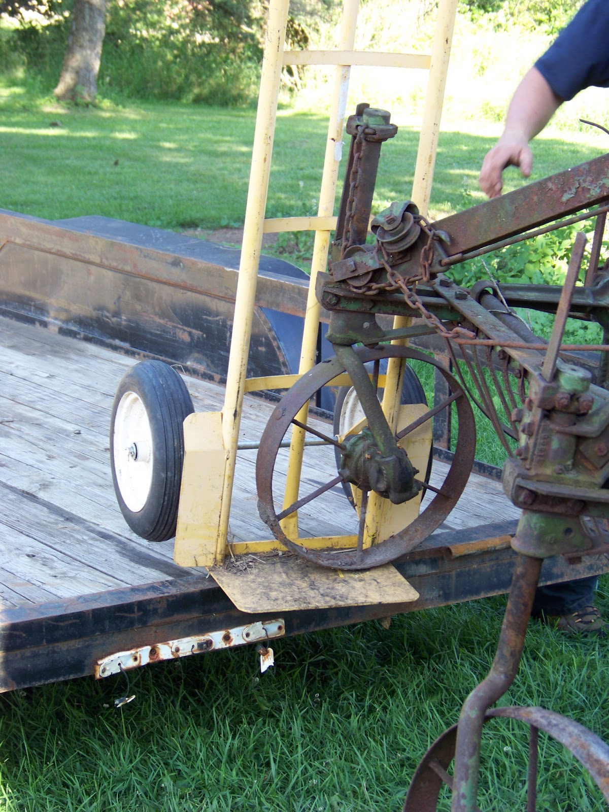 Iron Oak Farm How to Unload A Hay Rake From a Trailer Using A Silo
