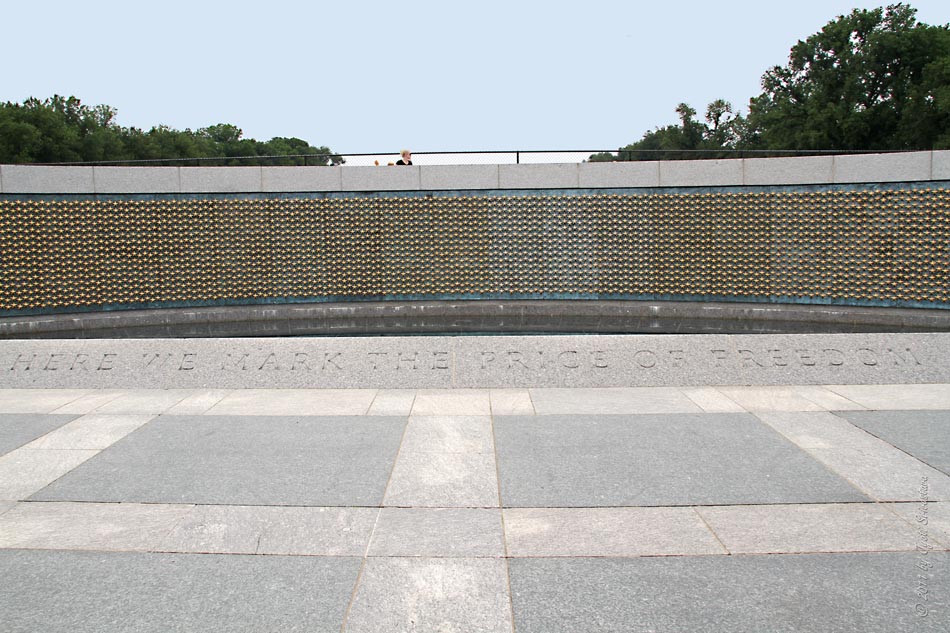 How Many Gold Stars Are On The Wwii Memorial