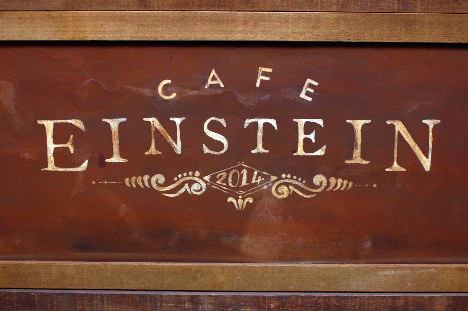 Einstein Cafe Jalan Sultan f i n d i n g // f a t s