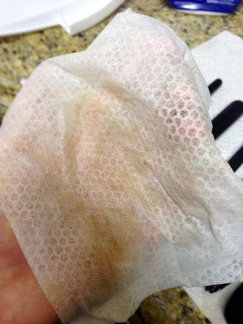 How to Clean Your Makeup Brushes Like a Pro | www.annemariemitchell.com