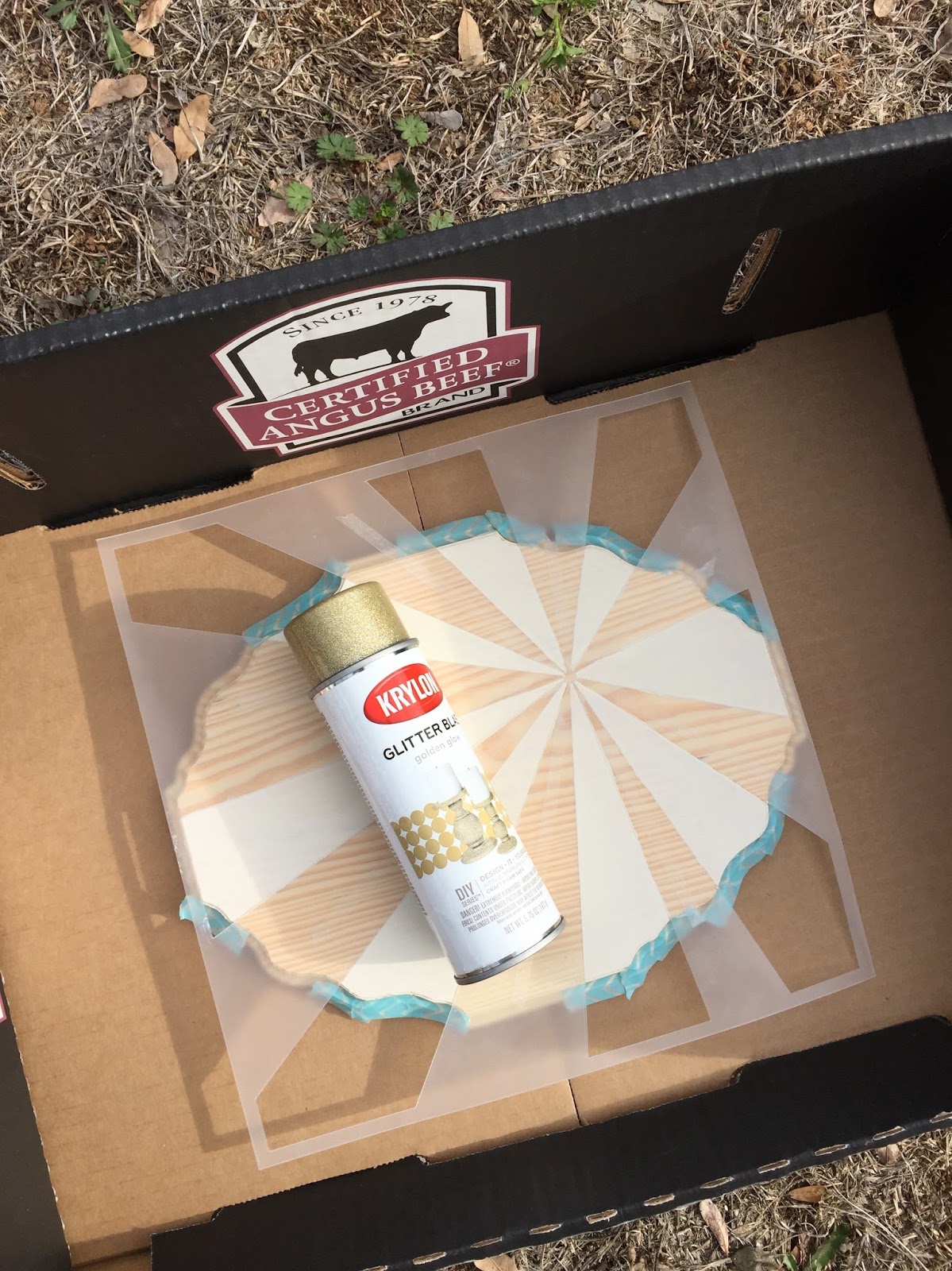 That Becky Girl Crafts Everything needs gold glitter spray paint...