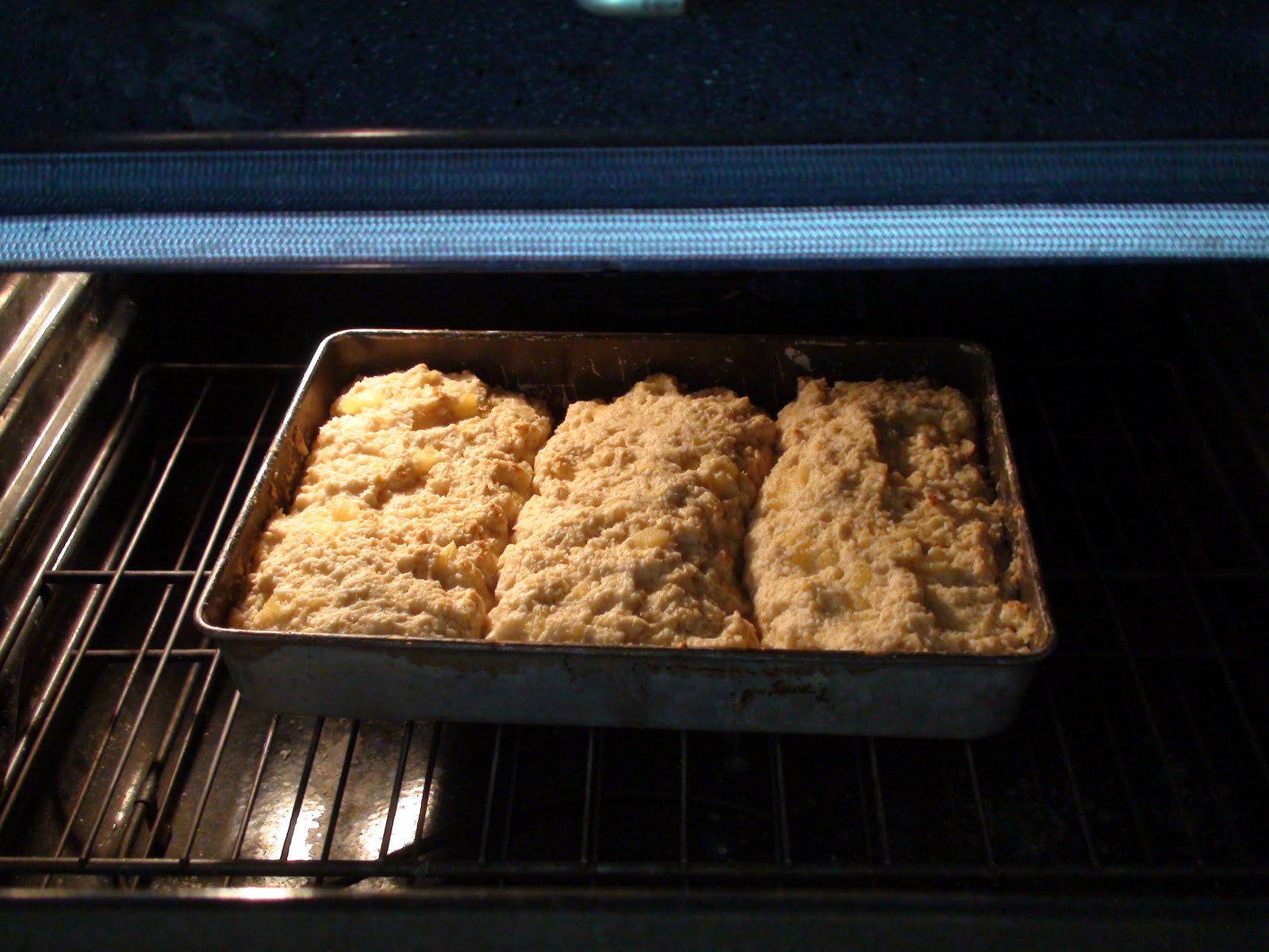 Jenn & The Mouse Pineapple Coconut Bread ('Ohana)
