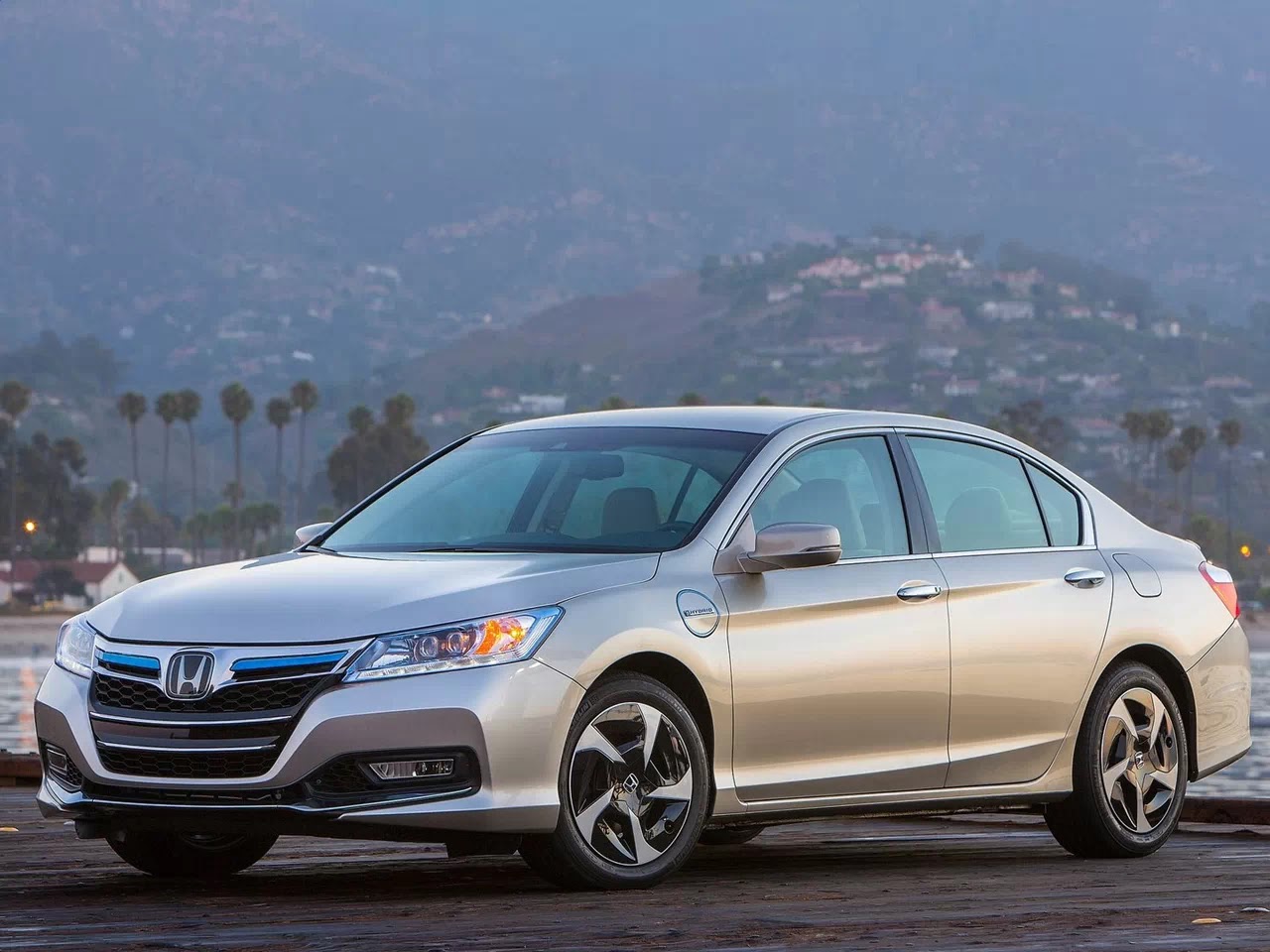 Mobil Honda Accord Terbaru Dipasarkan Tahun 2014 Koleksi Mobil