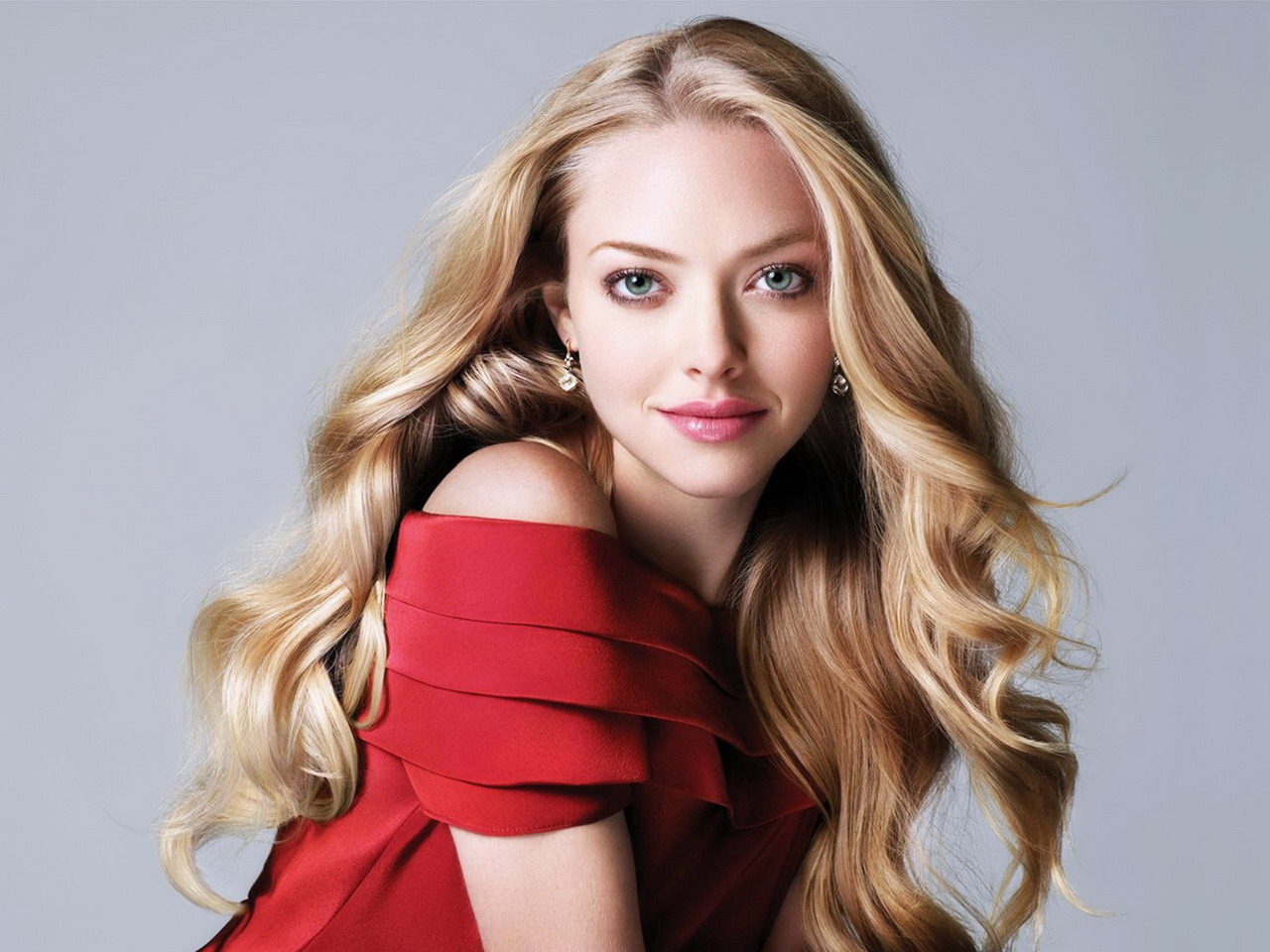 http://4.bp.blogspot.com/-z1YpokYXyDg/UCOM0RLZbOI/AAAAAAAAMTs/gwoAgkUZV0s/s1600/Amanda%2BSeyfried%2B11.jpg