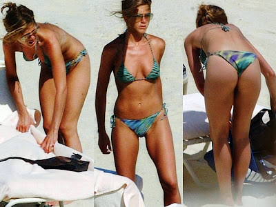 Celebrities in Hot Bikini: Jennifer Aniston Shows Off Bikini Body