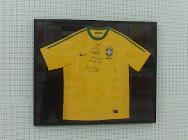 Sua camisa no quadro.