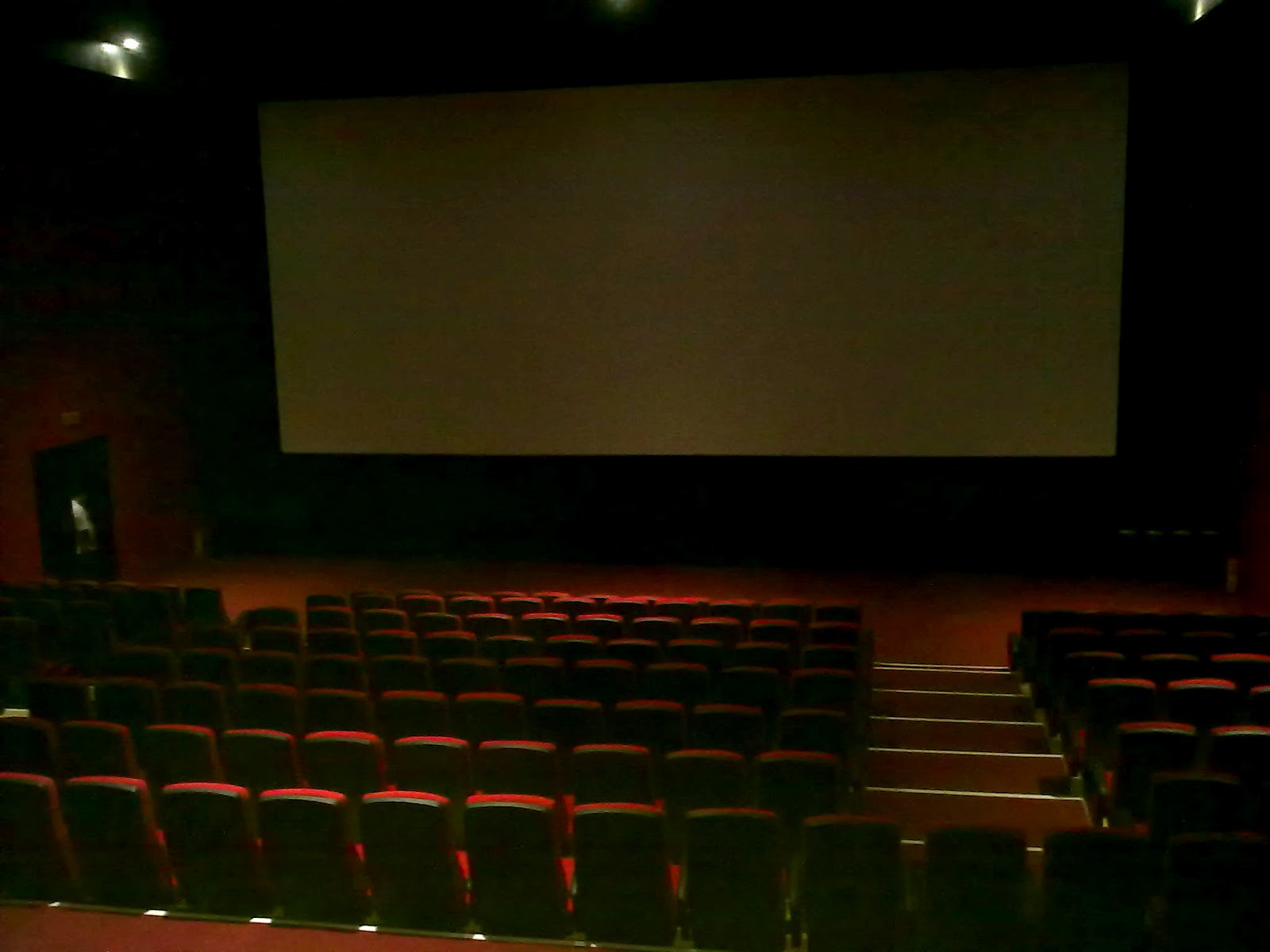 Angamalikaran Highlights of Angamaly Multiplex Theater