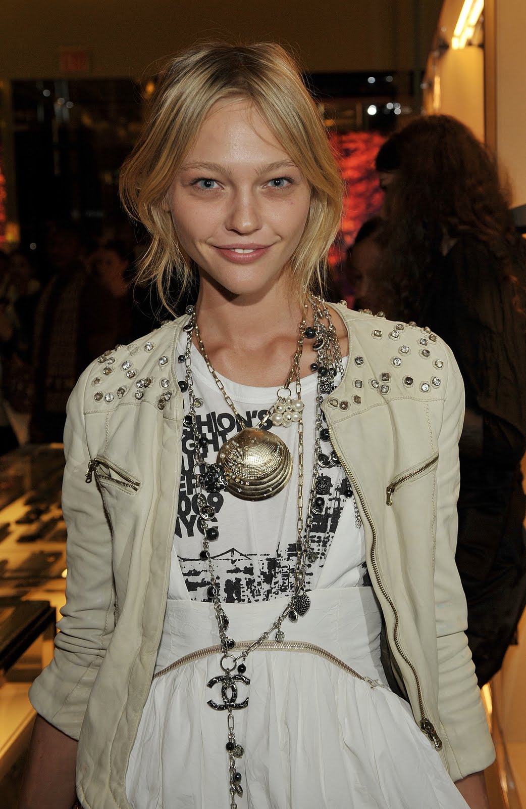 Dress Me: Models: Sasha Pivovarova