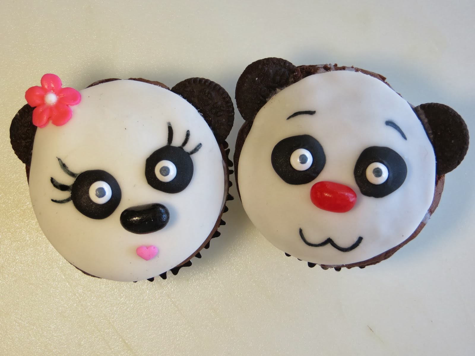 Sparked Ideas Panda Cupcake Tutorial