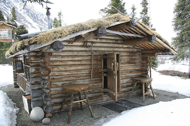 Como Construir uma Cabana de Troncos A+cabana+de+madeira+constru%25C3%25ADda+por+Richard+Proenneke+em+Lake+Clark+National+Park+%252C+Alaska