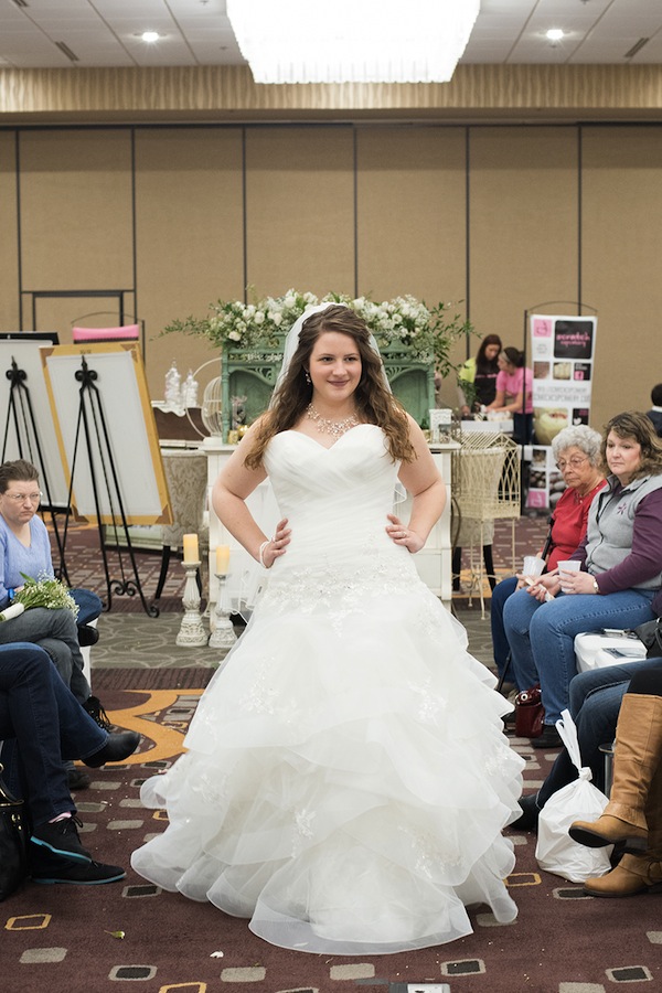 { Ask Cynthia } Bridal Show Happenings Des Moines Spring Preferred Bridal Show