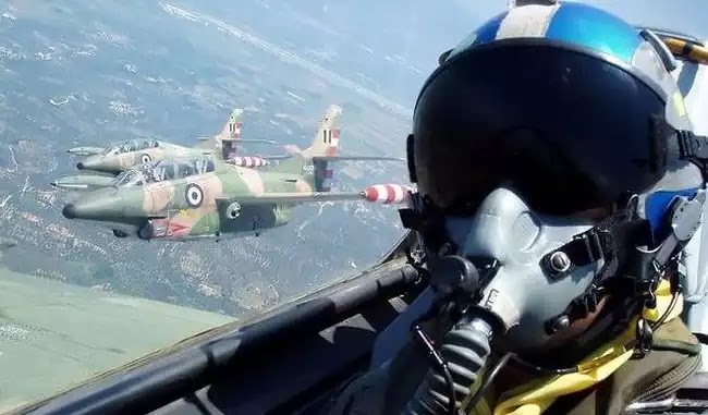 Συγκίνηση στη Σχολή Ικάρων: Τα «γεράκια του Αιγαίου» ψάλουν τον Εθνικό Ύμνο (Βίντεο) Συγκίνηση στη Σχολή Ικάρων: Τα «γεράκια του Αιγαίου» ψάλουν τον Εθνικό Ύμνο (Βίντεο)
