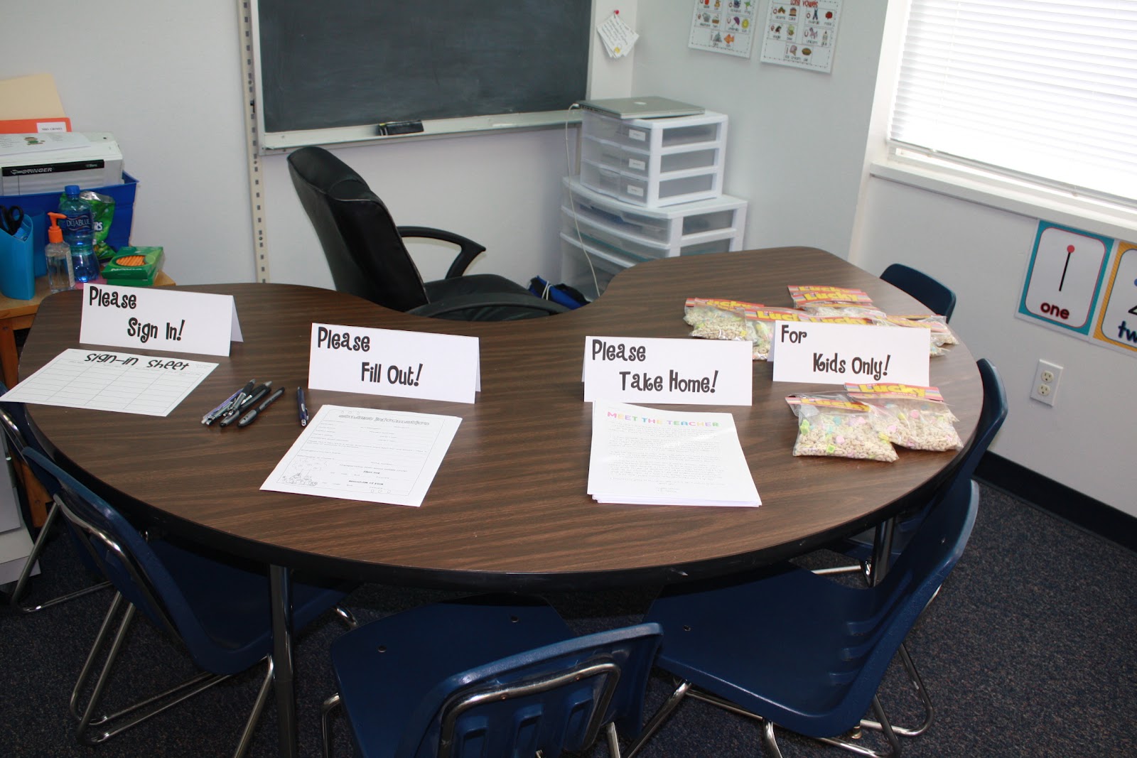 Extra Special Teaching Back to School Pictures with some Freebies!