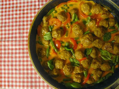 Tajskie curry z klopsikami