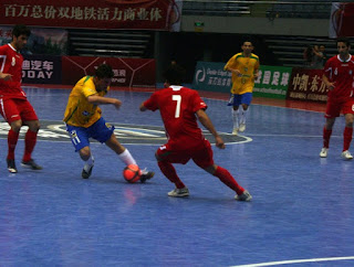 Teknik Dasar Dribble Bola Futsal