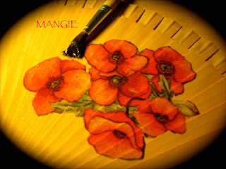 Abanico flores pegado Abanico flores pegado