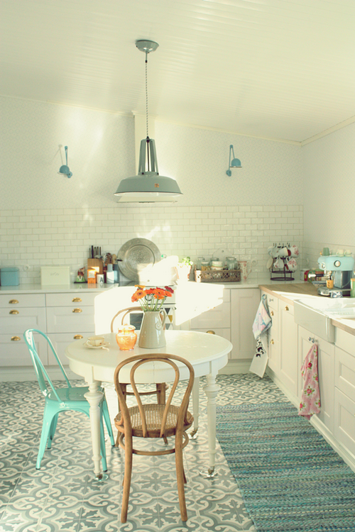 Uma cozinha simples em azul turquesa ~ Decoração e Ideias casa e jardim # Cozinha Simples Azul Uma cozinha simples em azul turquesa ~ Decoração e Ideias casa e jardim # Cozinha Simples Azul
