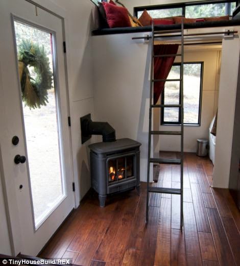 “We are now debt free, off grid, joyful, closer as a family, and enjoying living our lives full time in home.” - This Couple Got Out Of The Rat Race. And Built This Tiny Home For $33K. “We are now debt free, off grid, joyful, closer as a family, and enjoying living our lives full time in home.” - This Couple Got Out Of The Rat Race. And Built This Tiny Home For $33K.