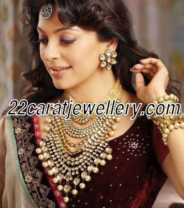 Juhi Chawla in Rich Kundan Bridal Set - Jewellery Designs