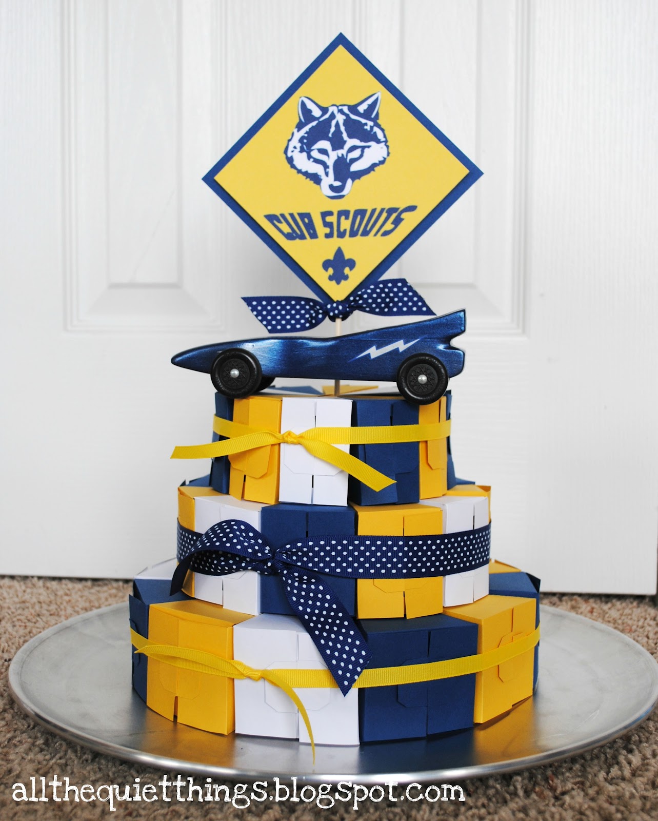 is the cake i made for the cub scout blue and gold banquet tonight