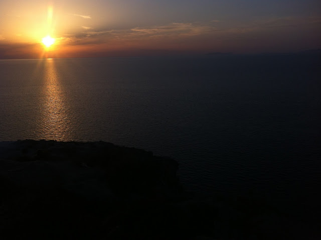 Santorini vacanze opinioni tramonto spiagge Oia Fira Grecia