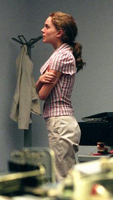 College Gloss Outfits Inspired By Natalie Portman In V For Vendetta