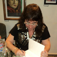 María Cristina Garay Andrade - Escritora