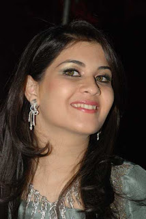 Hot Desi Aunty from Turkey | Mallu Surf