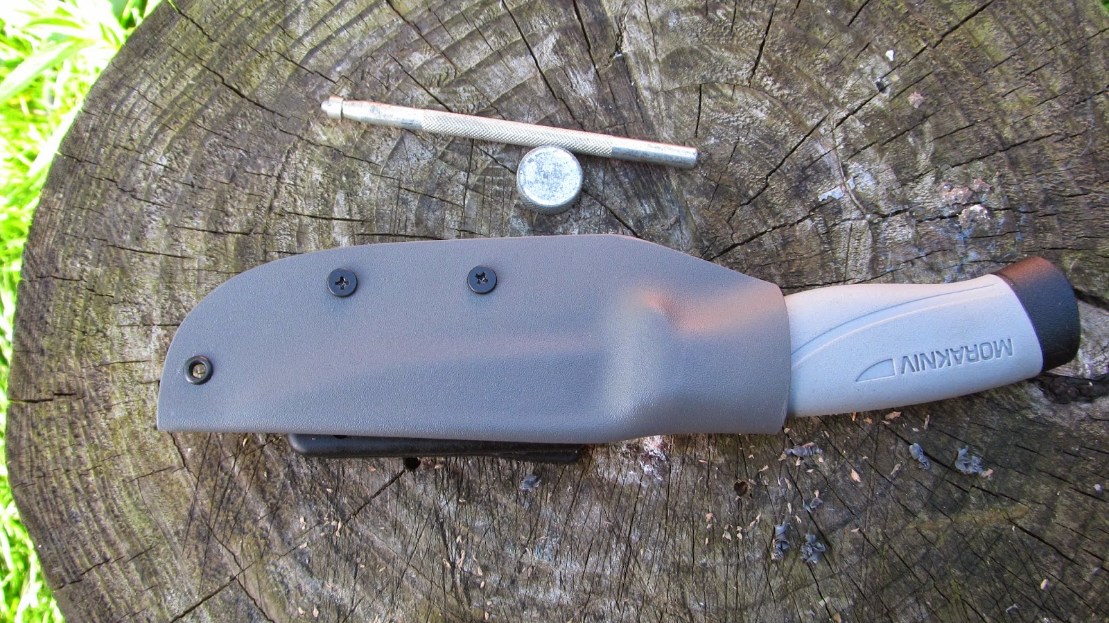 BUZZARD BUSHCRAFT Kydex Sheath for a Mora Robust, Simply Made.