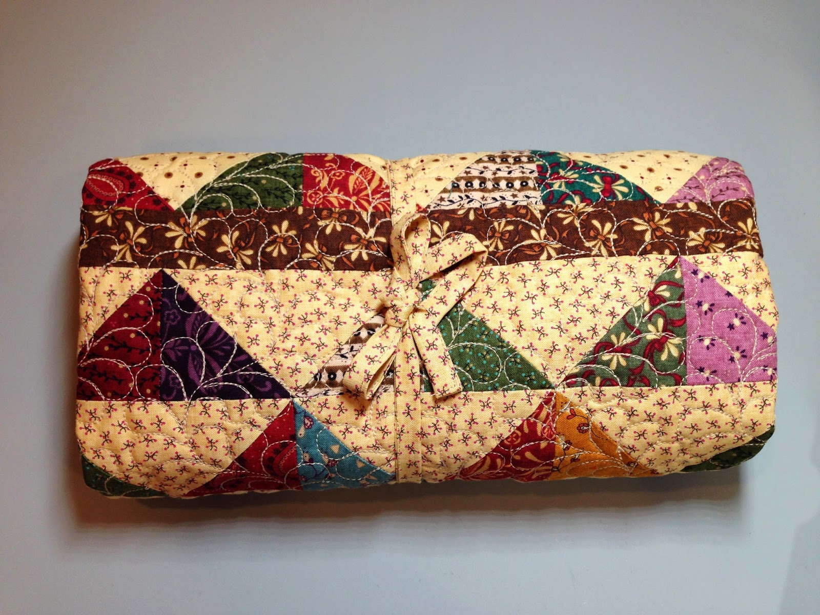 Fat Quarter Shop's Jolly Jabber Simple Whatnots Quilt