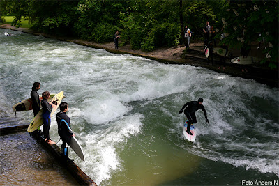 surfare, surfers, surfer, münchen, munich, wellen, wellenreiten surfare, surfers, surfer, münchen, munich, wellen, wellenreiten